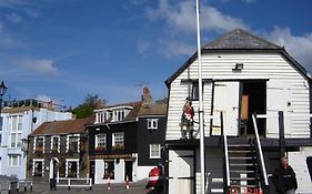 Smuggler'S Cottage In Broadstairs - Exclusive Unmissable Deals! Book Now Before It'S Too Late!